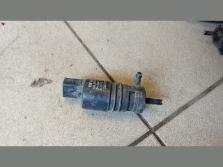 bontott VW GOLF V Első Ablakmosó Szivattyú