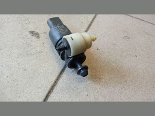 bontott VW GOLF V Első Ablakmosó Szivattyú