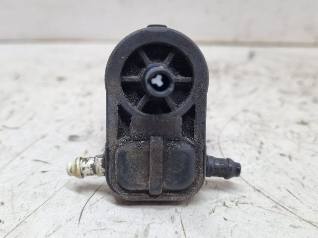 bontott VW GOLF V Első Ablakmosó Szivattyú