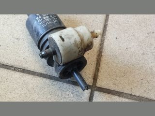 bontott VW GOLF V Első Ablakmosó Szivattyú