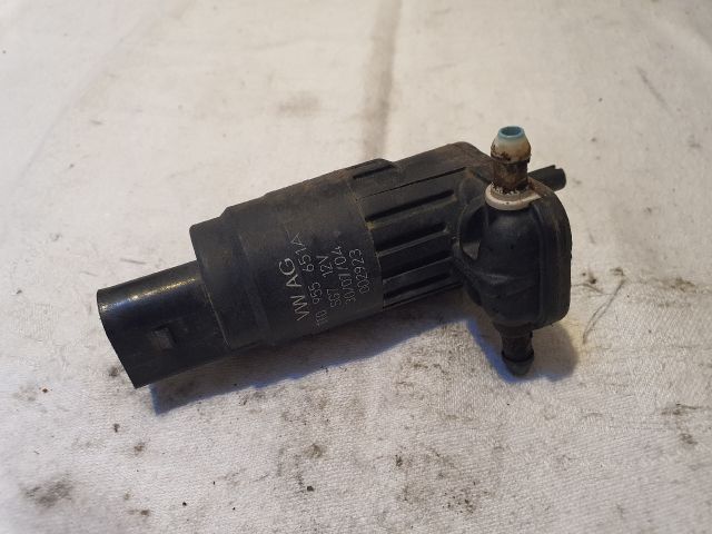 bontott VW GOLF V Első Ablakmosó Szivattyú