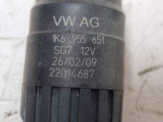 bontott VW GOLF V Első Ablakmosó Szivattyú