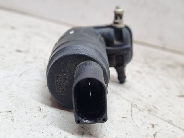 bontott VW GOLF V Első Ablakmosó Szivattyú