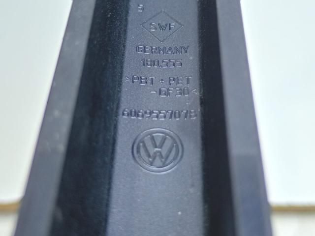 bontott VW GOLF V Első Ablaktörlő Kar