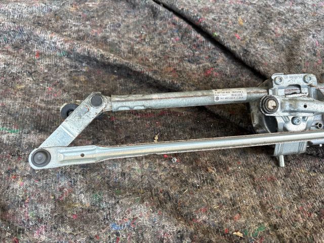 bontott VW GOLF V Első Ablaktörlő Motor