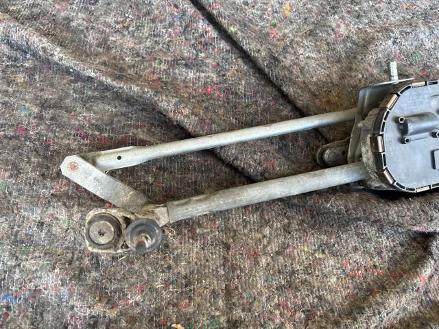 bontott VW GOLF V Első Ablaktörlő Motor