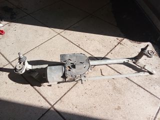 bontott VW GOLF V Első Ablaktörlő Szerkezet Motorral