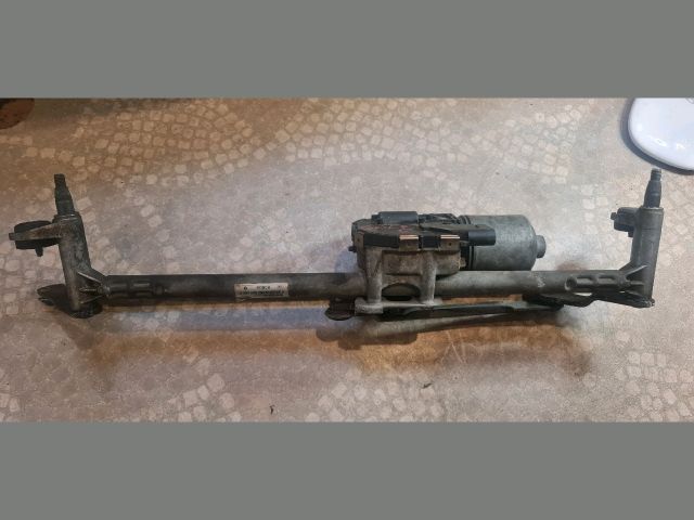 bontott VW GOLF V Első Ablaktörlő Szerkezet Motorral