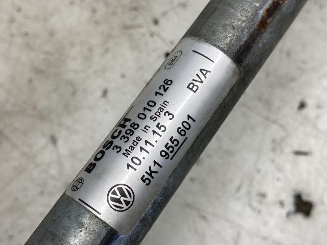 bontott VW GOLF V Első Ablaktörlő Szerkezet Motorral