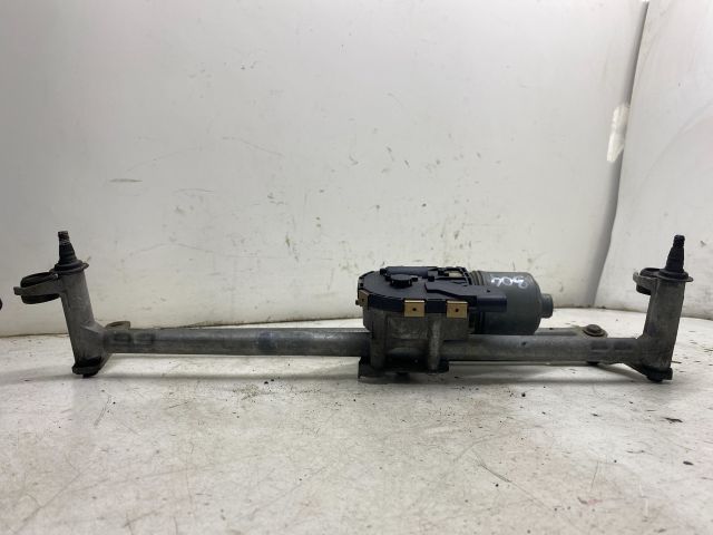 bontott VW GOLF V Első Ablaktörlő Szerkezet Motorral