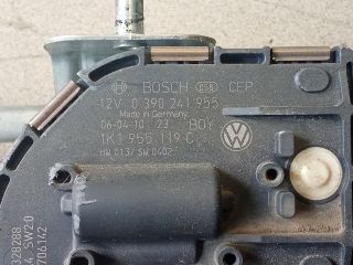bontott VW GOLF V Első Ablaktörlő Szerkezet Motorral
