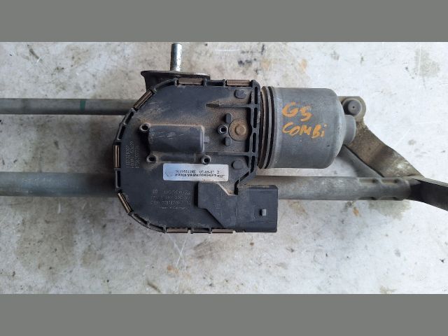 bontott VW GOLF V Első Ablaktörlő Szerkezet Motorral