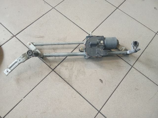 bontott VW GOLF V Első Ablaktörlő Szerkezet Motorral