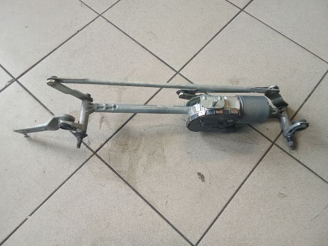 bontott VW GOLF V Első Ablaktörlő Szerkezet Motorral