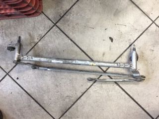 bontott VW GOLF V Első Ablaktörlő Szerkezet