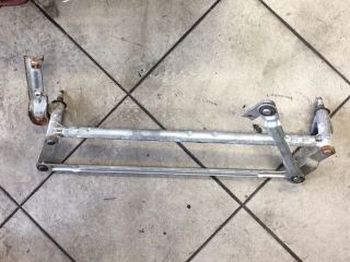 bontott VW GOLF V Első Ablaktörlő Szerkezet