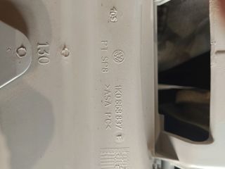 bontott VW GOLF V Első Beltér Világítás Keret