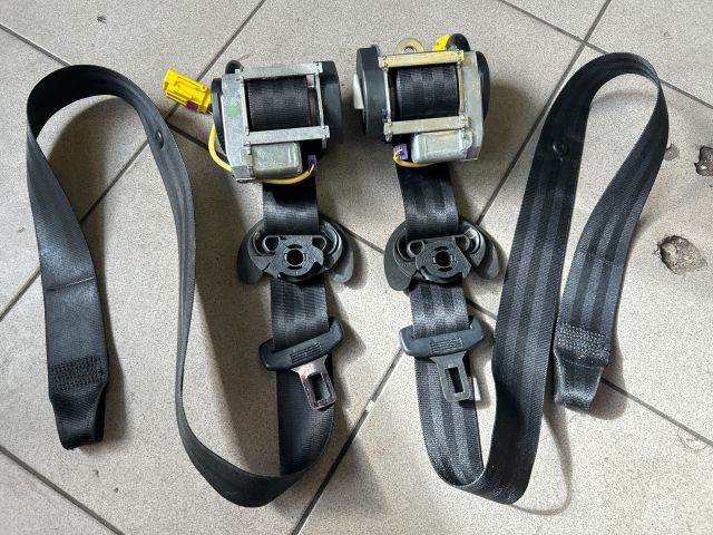 bontott VW GOLF V Első Biztonsági Öv Pár (Feszítővel)