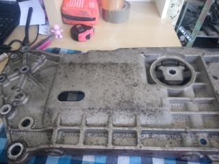 bontott VW GOLF V Első Bölcső