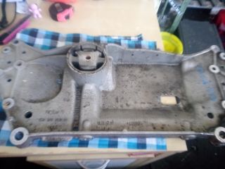 bontott VW GOLF V Első Bölcső