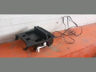 bontott VW GOLF V Első Hamutartó