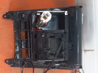 bontott VW GOLF V Első Hamutartó