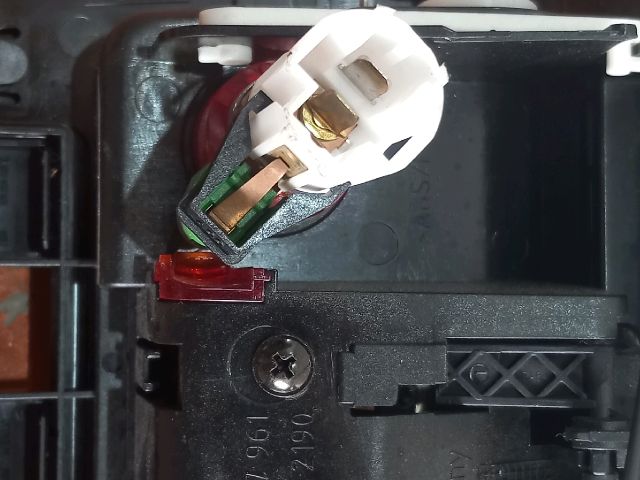 bontott VW GOLF V Első Hamutartó