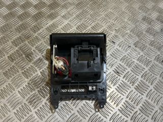 bontott VW GOLF V Első Hamutartó