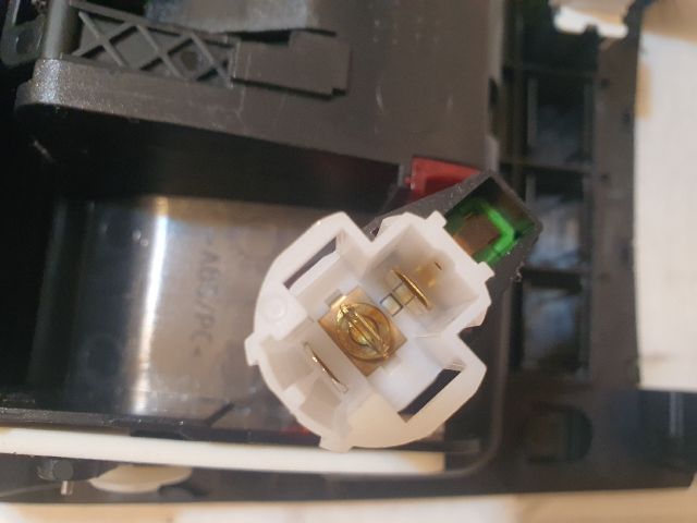 bontott VW GOLF V Első Hamutartó