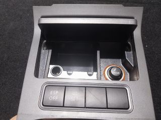 bontott VW GOLF V Első Hamutartó