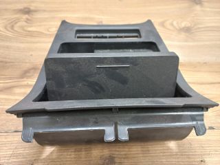 bontott VW GOLF V Első Hamutartó