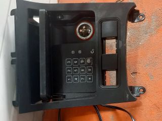 bontott VW GOLF V Első Hamutartó