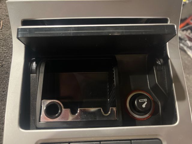 bontott VW GOLF V Első Hamutartó