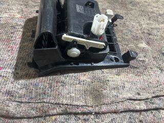 bontott VW GOLF V Első Hamutartó