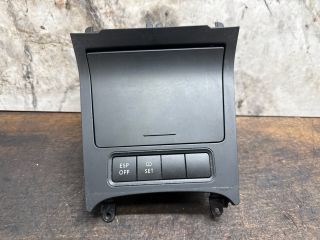 bontott VW GOLF V Első Hamutartó