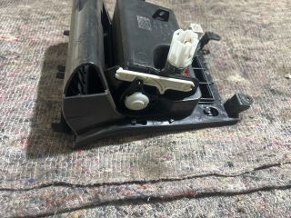 bontott VW GOLF V Első Hamutartó