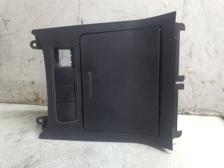 bontott VW GOLF V Első Hamutartó