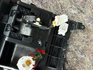 bontott VW GOLF V Első Hamutartó