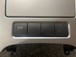 bontott VW GOLF V Első Hamutartó