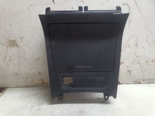 bontott VW GOLF V Első Hamutartó