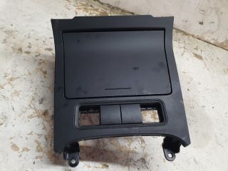 bontott VW GOLF V Első Hamutartó