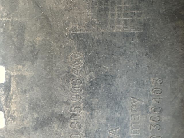 bontott VW GOLF V Első Koptató