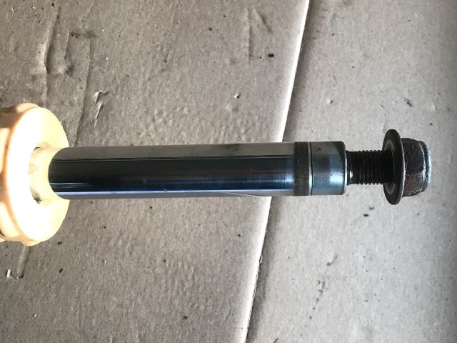 bontott VW GOLF V Első Lengéscsillapító (Pozíciófüggetlen)