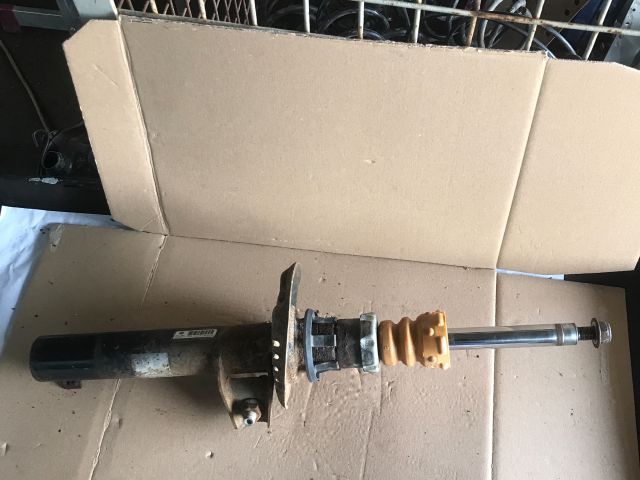 bontott VW GOLF V Első Lengéscsillapító (Pozíciófüggetlen)