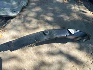 bontott VW GOLF V Első Lökhárító Bal Díszrács