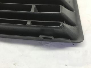 bontott VW GOLF V Első Lökhárító Bal Díszrács