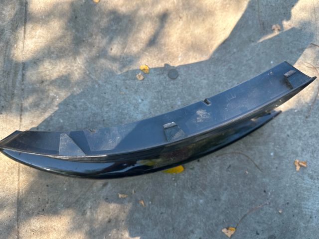 bontott VW GOLF V Első Lökhárító Bal Díszrács