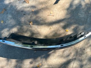 bontott VW GOLF V Első Lökhárító Bal Díszrács