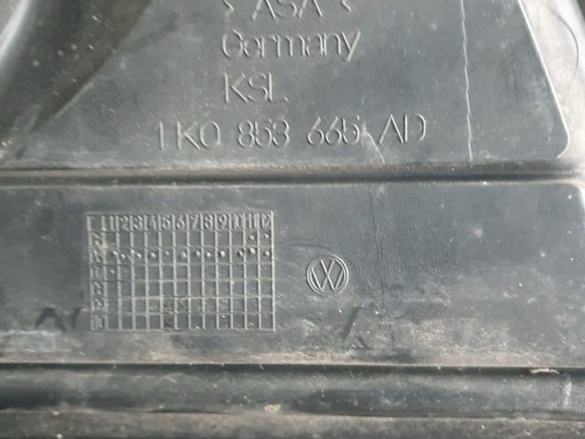 bontott VW GOLF V Első Lökhárító Bal Díszrács