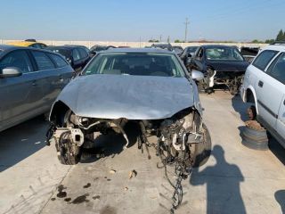 bontott VW GOLF V Első Lökhárító Bal Díszrács